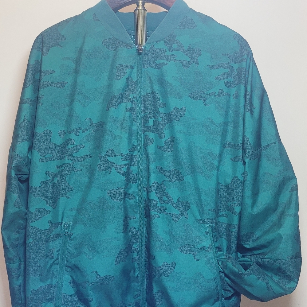 Adidas Green Camo Woven Jacket Size M